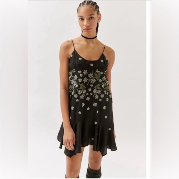 Urban Outfitters | Sienna Asymmetrical Embroidered Mini Dress Black New Medium - Picture 1 of 8